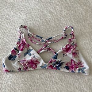 Frankie’s Bikinis Floral Top